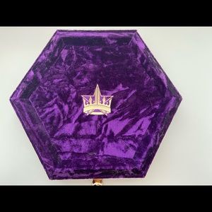 Jeffree Star Blood Lust palette